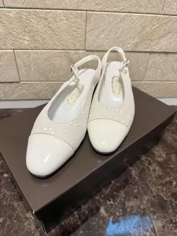 요시노야 GINZA 백 벨트 펌프스 22cm