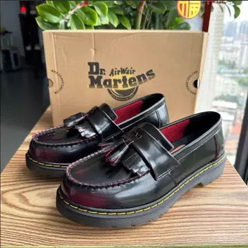 Dr.Martens 태슬 로퍼 버건디 빈티지풍