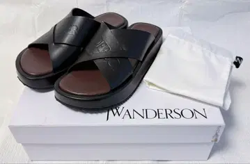 JW Anderson 통굽 샌들 블랙 37