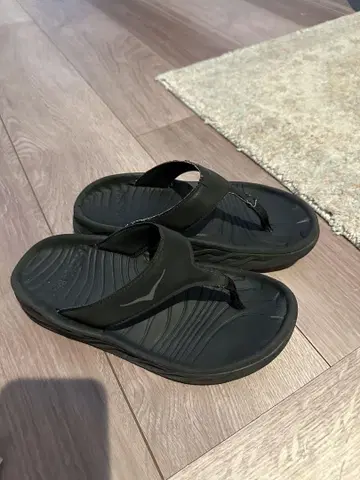 블랙 비치 샌들 호카오네오네