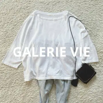 GALERIE VIE 크레이프 코튼 보트넥 풀오버 화이트
