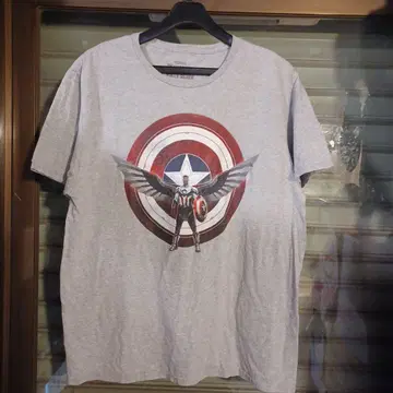 MARVEL 팔콘 & 윈터 솔저 프린트 티셔츠