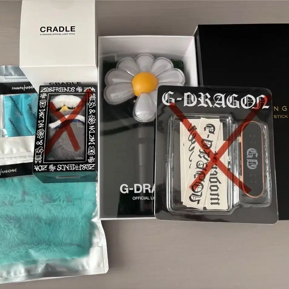 G-DRAGON | 지드래곤 Big Bang 2014 season's greetings G