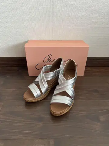 Gaimo 실버 웨지솔 샌들