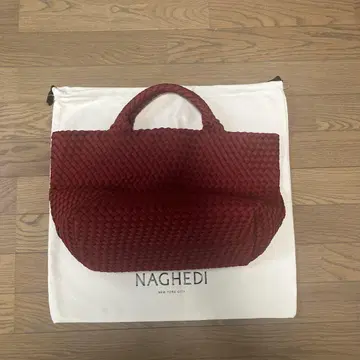 NAGHEDI 토트백 미디엄