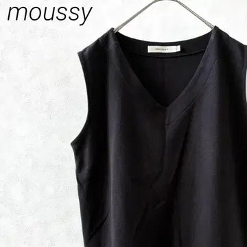 moussy 컷소 V넥 슬리브리스 사이드 슬릿 심플