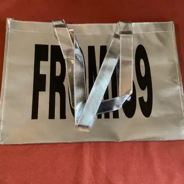 fromis_9 From Our 20s 실버 백 FROM ZINE