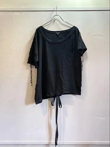 ANN DEMEULEMEESTER 비대칭 티셔츠
