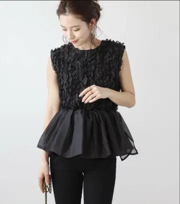 쉬폰 프릴 페플럼 탑 블랙