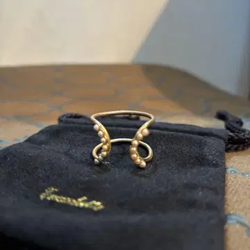 Encachette  앙카셰트 에뚜왈 반지 (펄)