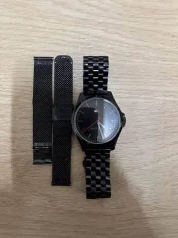 HILFIGER 블랙 메쉬 벨트 시계
