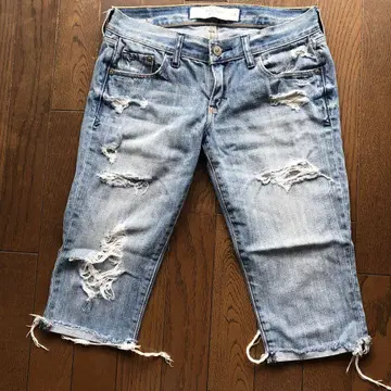 Abercrombie & Fitch 데미지 컷오프 데님 W 24