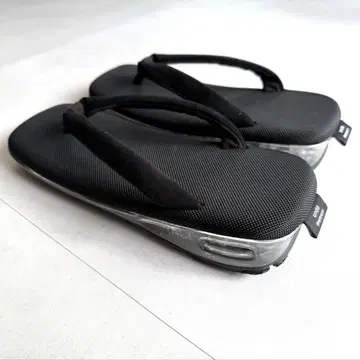 고예몬 운다 for 그라프페이퍼 SETTA BLACK