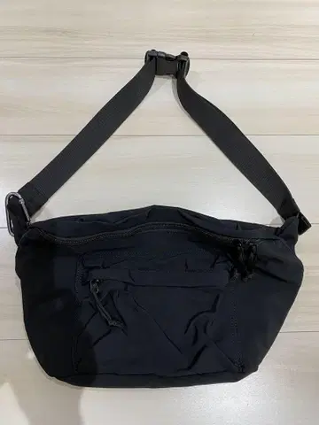 [ 새상품급 ] 오카다 유리 바디백 블랙