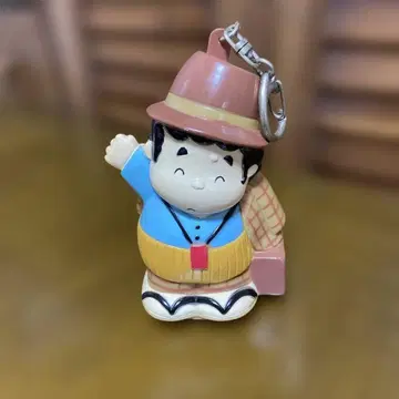 남자는 괴롭다 저금통 키링
