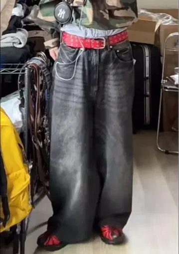 H&M h&m 슈퍼 배기 데님 super baggy 엔도 마모루 착용