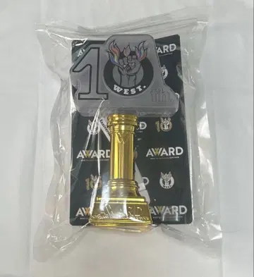WEST. 응원봉 AWARD