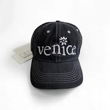 ERL UNISEX VENICE EMBROIDERED 캡 블랙