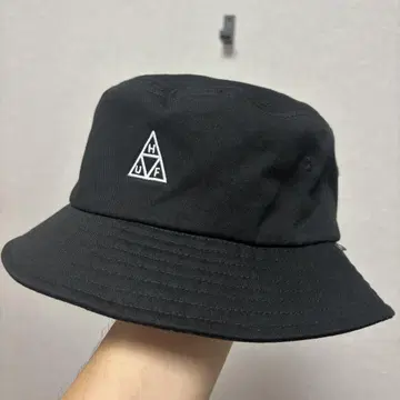 HUF 블랙 버킷 햇