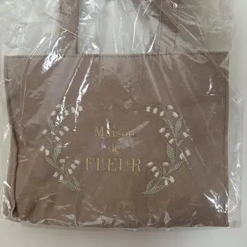 Maison de FLEUR 스즈란 스퀘어 토트백