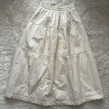 EUNOIA LILY PADDING SKIRT 유이노아 스커트