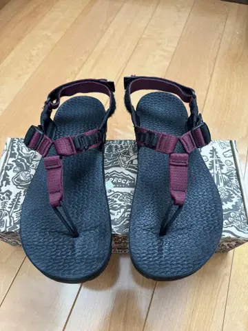 BEDROCK SANDALS 베드락 샌들 버건디