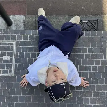 palace skateboards 플라이트 자켓 카츠키 군 착용