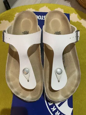 버켄스탁 기제 화이트 35 내로우