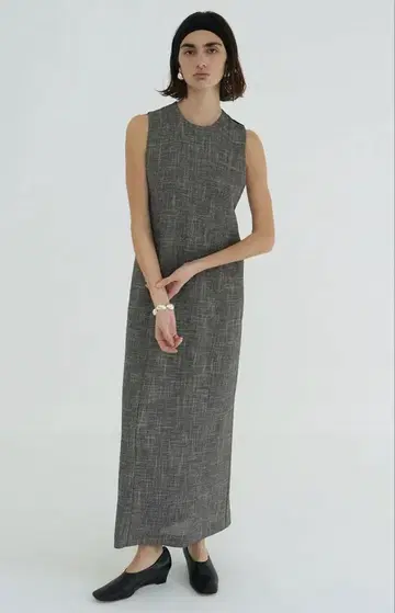 CLANE BACK SHEER MAXI 원피스