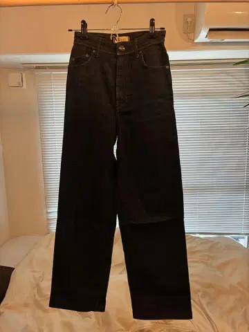 야누크 LILITH 21인치