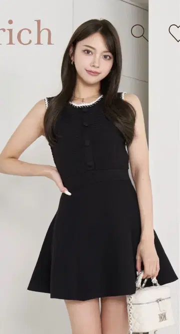미사용 새상품 로프 파이핑 니트 미니 원피스 BLK