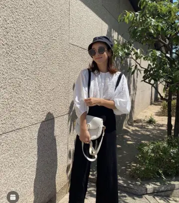 로지몬스터 핀턱 블라우스