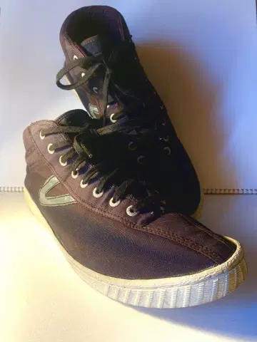 트레통 미들컷 스니커즈 29cm