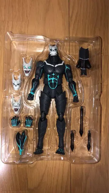 SHFiguarts 괴수 8호 피규어