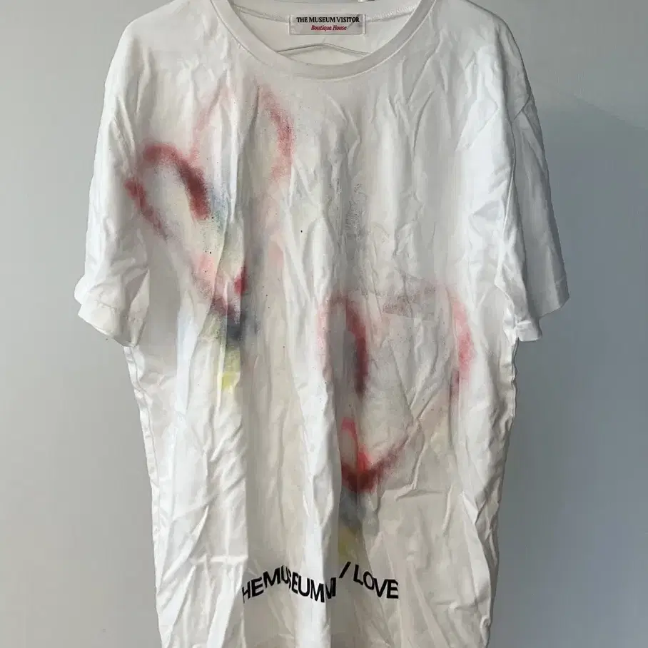 ★THE MUSEUM VISITOR★ GALLERY TSHIRTS 01 03662 THE MUSEUM VISITOR