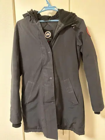 Canada Goose 다크 그레이 롱 다운 자켓