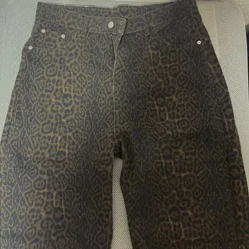 FASHION JEANS 레오파드 무늬 스트레이트 청바지