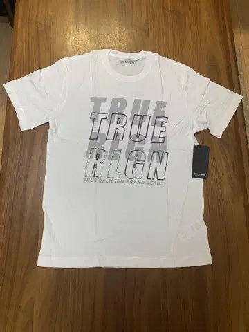 TRUE RELIGION 화이트 티셔츠 M 사이즈