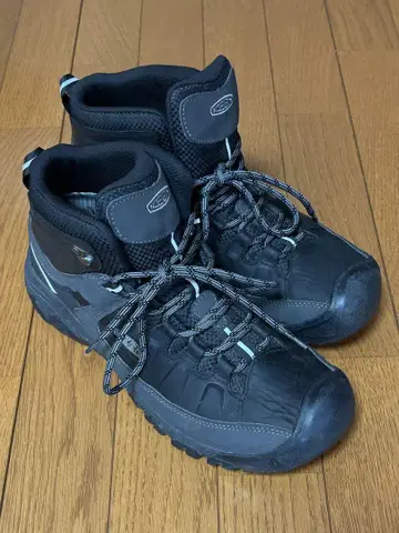 KEEN TARGHEE III MID WP 블랙 27.5cm