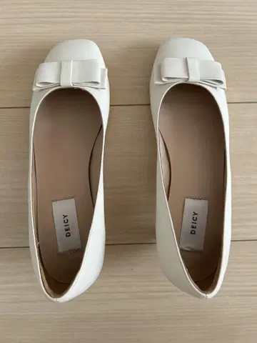데이지 펌프스 23.5cm 새상품