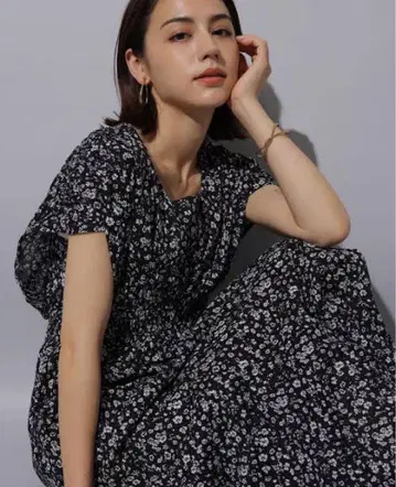 아르페쥬 스토리 허리 셔링 원피스