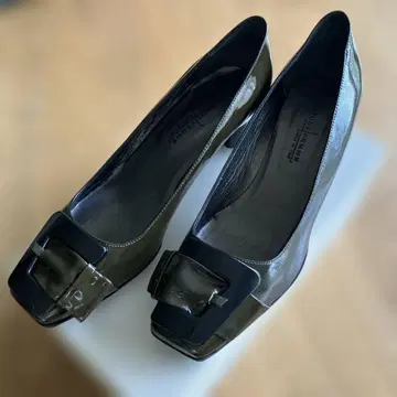 LATITUDE FEMME 에나멜 펌프스 사이즈 37 이탈리아제