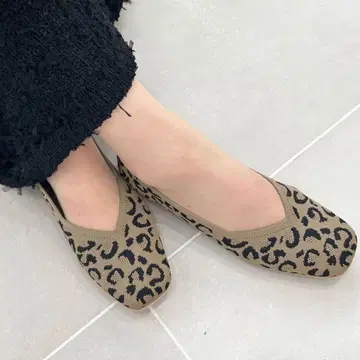 레오파드 무늬 플랫 슈즈