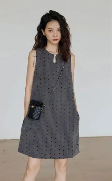 AuroraBoutique Sleeveless Dress 디자인