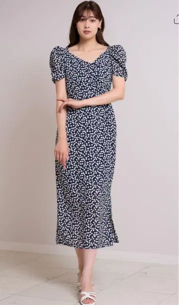 Herlipto Cherry Pattern One Piece 네이비