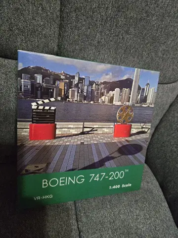 1/400 B747-200 캐세이퍼시픽 구 페인팅 다이캐스트 모델