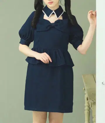 앙크루즈 페플럼 리본 데님 미니 OP 네이비