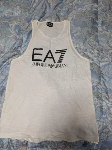 새상품급 EA7 Emporio Armani 탱크탑 화이트