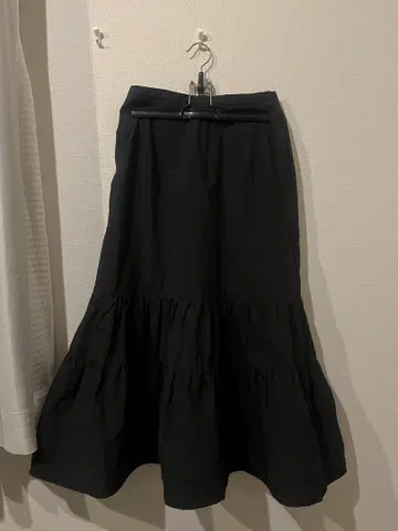 IENA 블랙 플레어 스커트