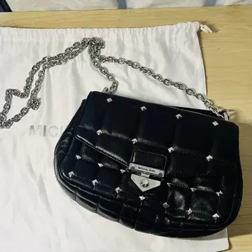 MICHAEL KORS 블랙 숄더백